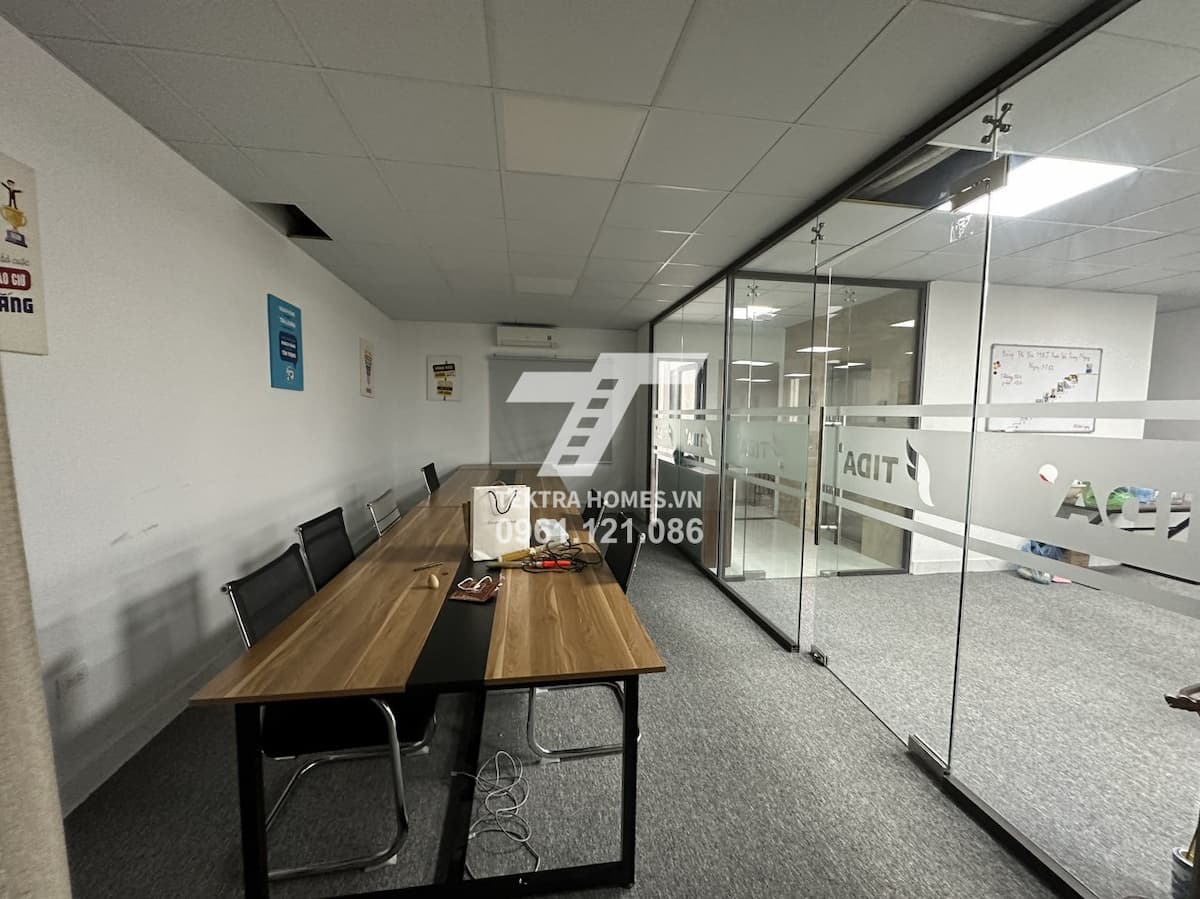 Cho thuê văn phòng sẵn nội thất tại Hàm nghi