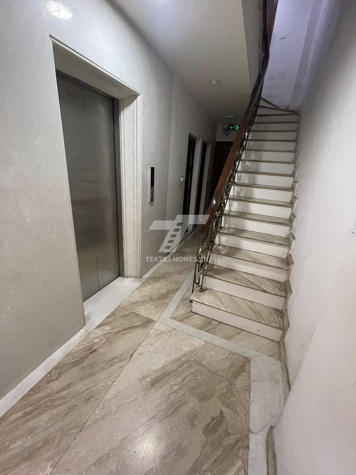 Cho thuê văn phòng mặt đường Nguyễn Trãi