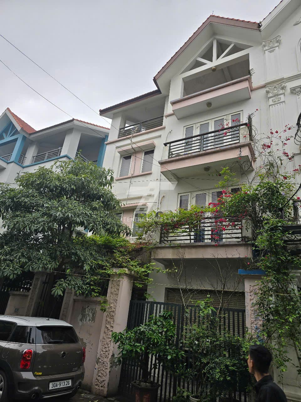 Cho thuê căn biệt thự tại Mễ Trì Hạ