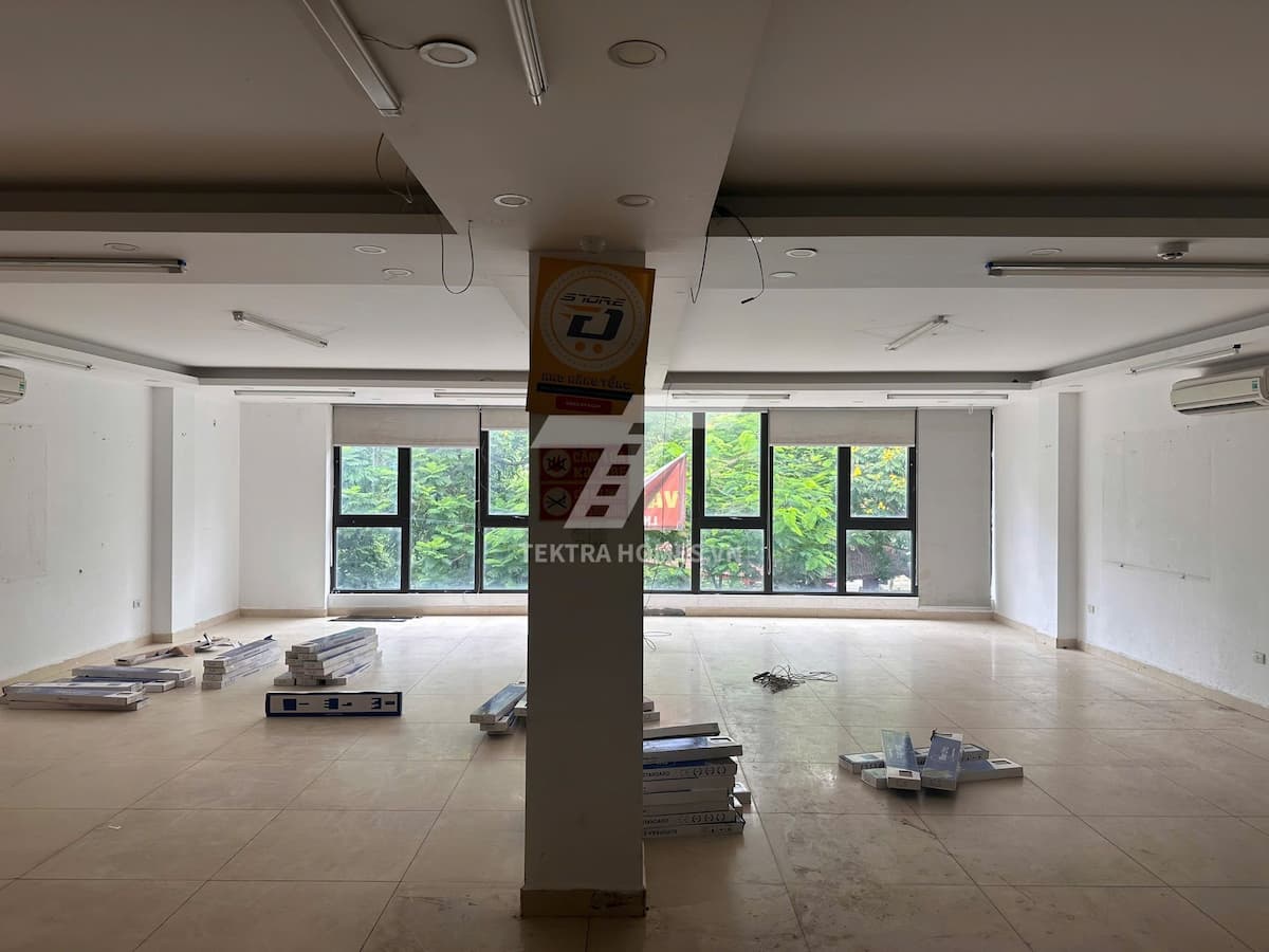 Cho thuê văn phòng view thoáng phố Duy Tân