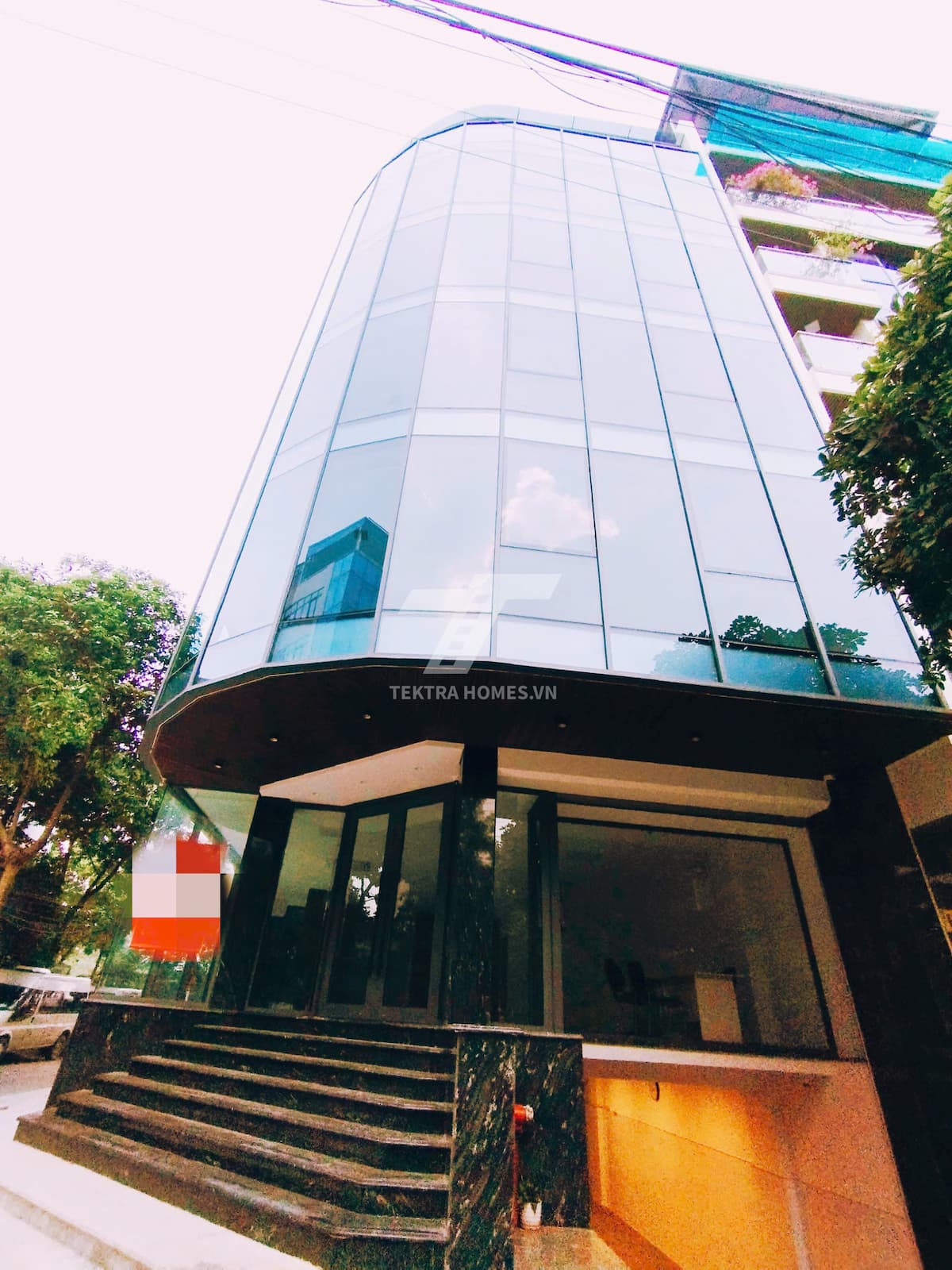 Cho thuê văn phòng lô góc tại Phúc Diễn