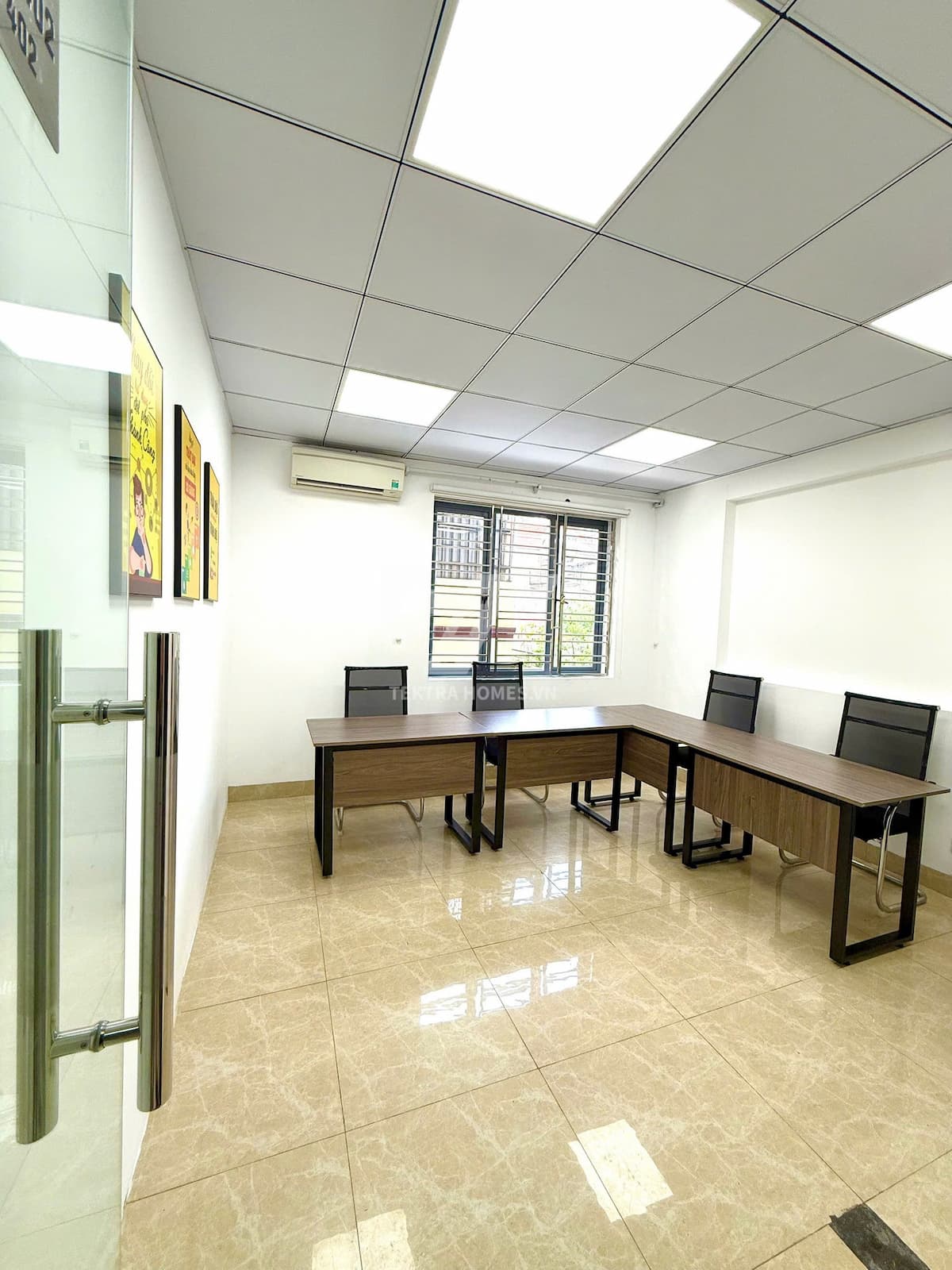 Cho thuê văn phòng mặt phố Nguyễn Khuyến