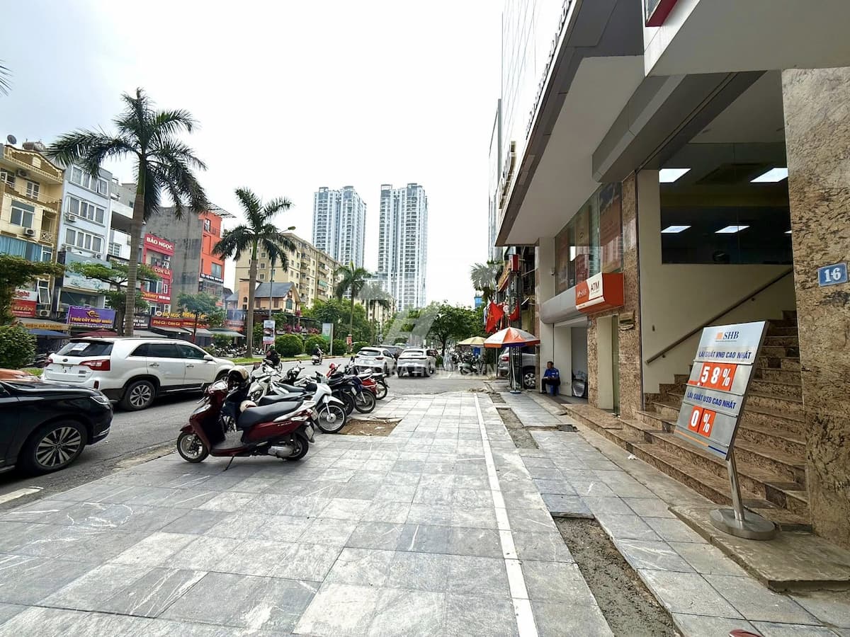 Cho thuê văn phòng mặt phố Nguyễn Khuyến