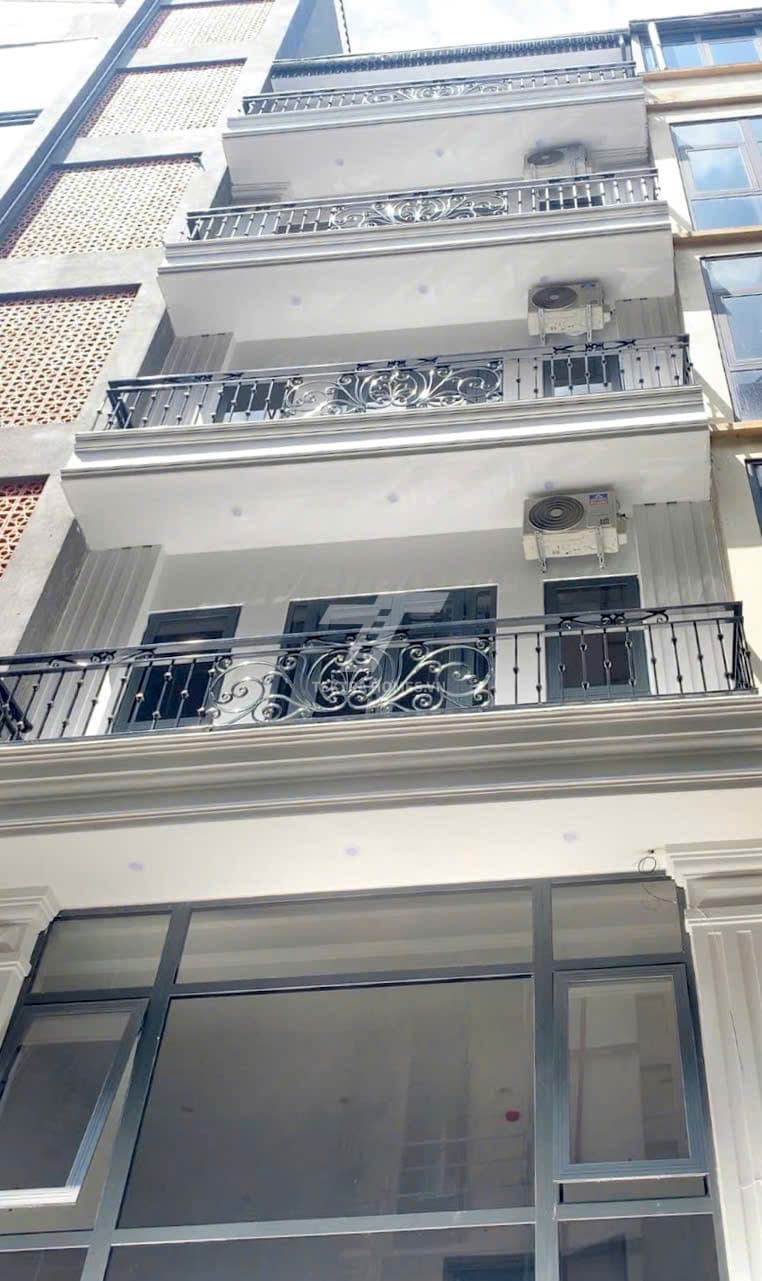 Cho thuê văn phòng trục đường Nguyễn Tuân