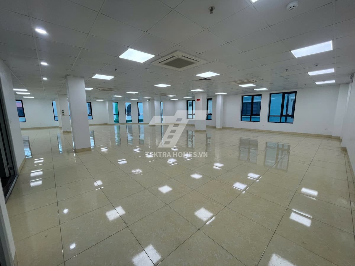 Cho thuê văn phòng mặt trục đường Nguyễn Khang