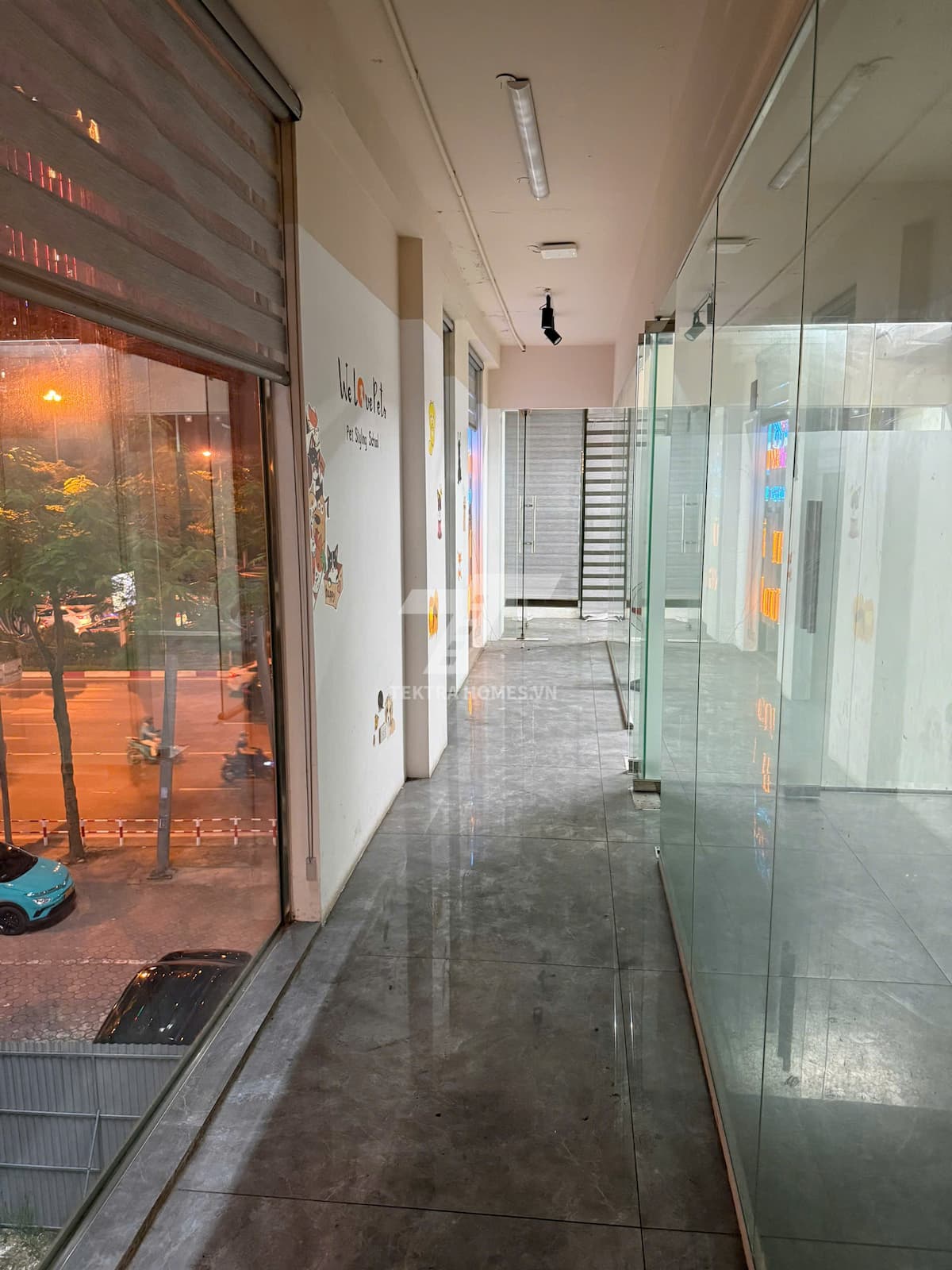 Cho thuê văn phòng mặt đường Võ Chí Công