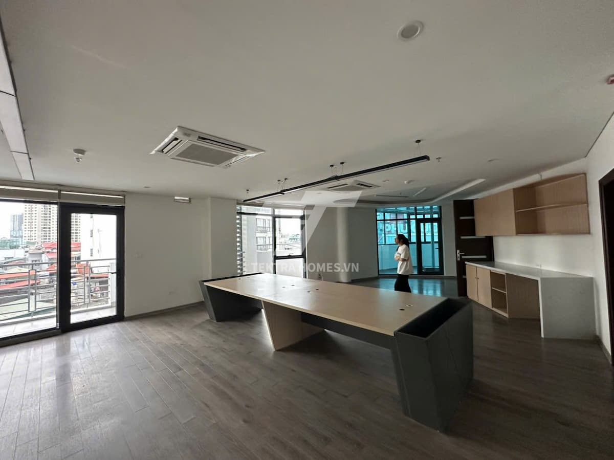 Cho thuê văn phòng mặt đường Dịch Vọng Hậu