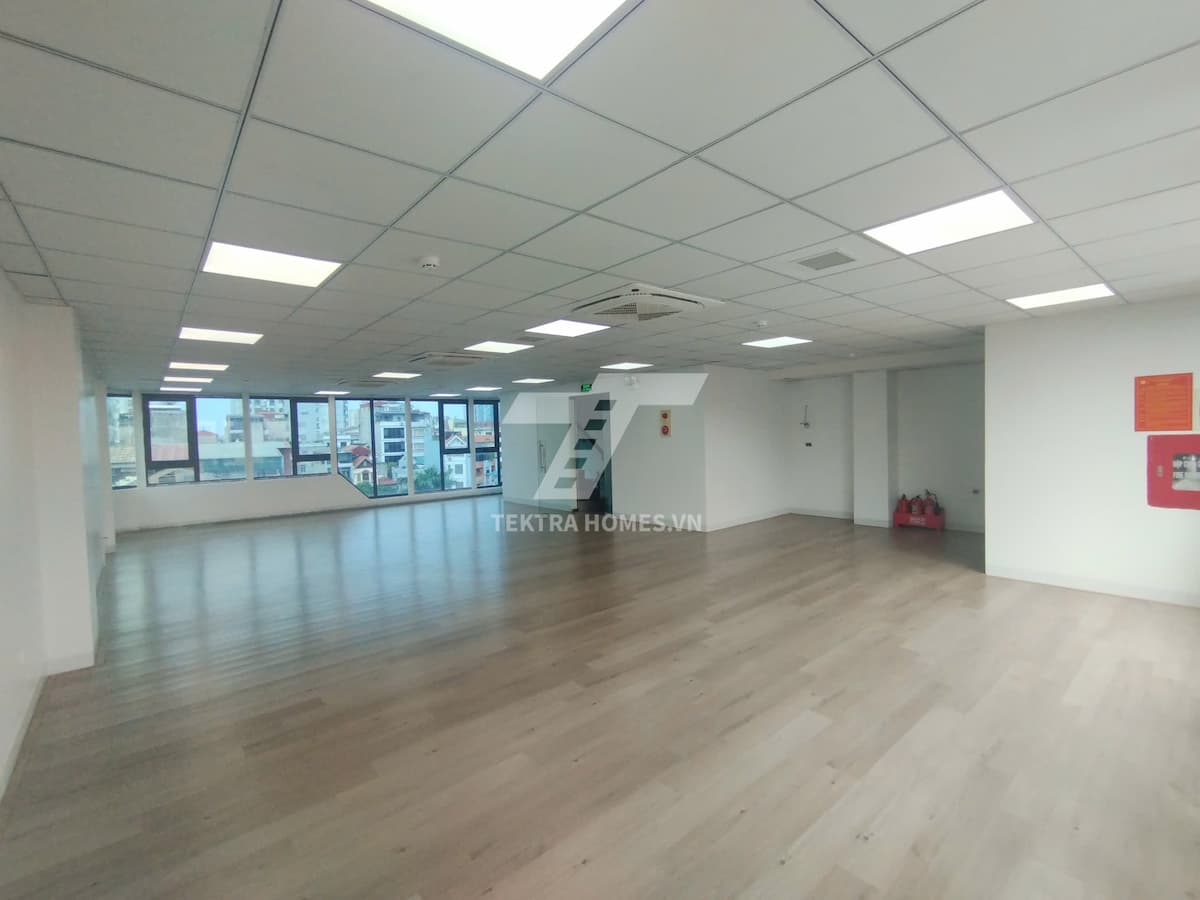 Cho thuê văn phòng 120m2 đường Dương Khuê
