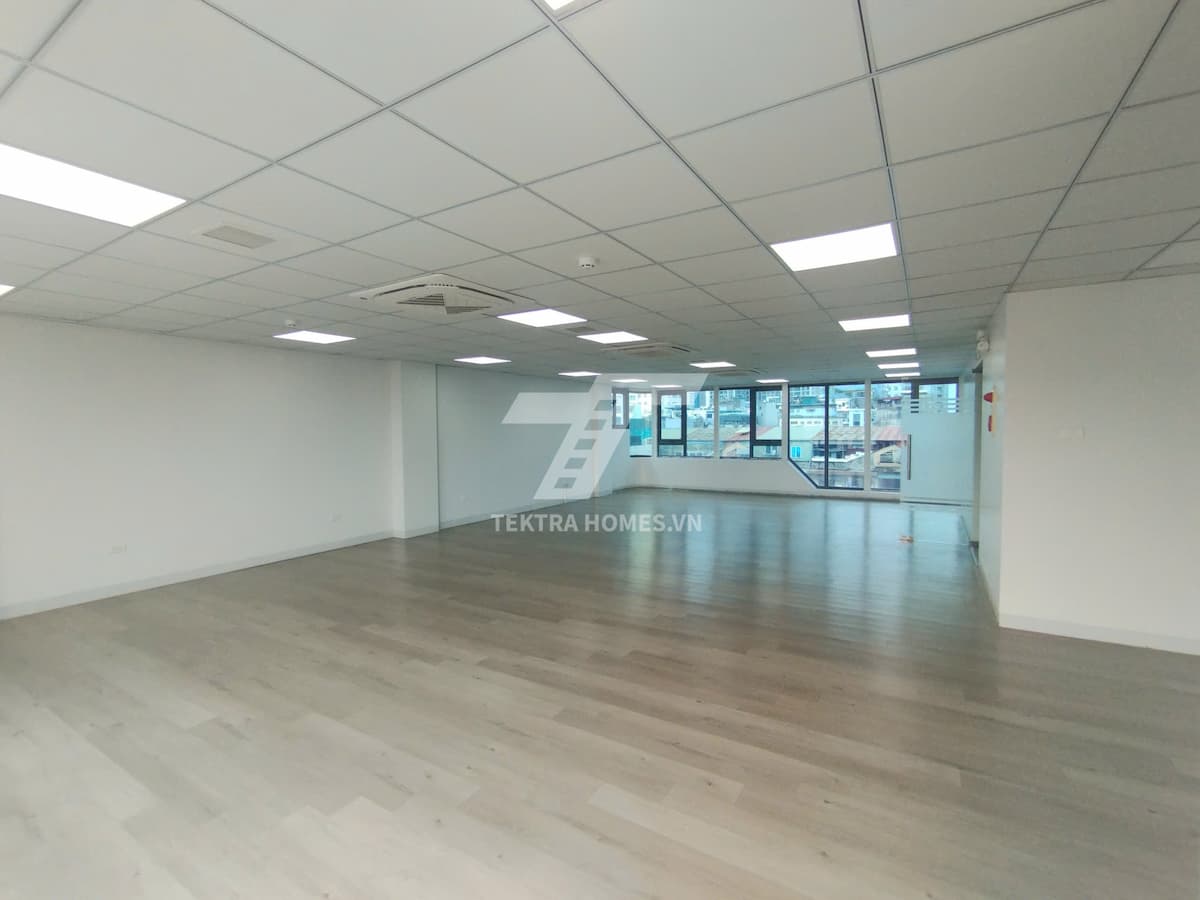Cho thuê văn phòng 120m2 đường Dương Khuê
