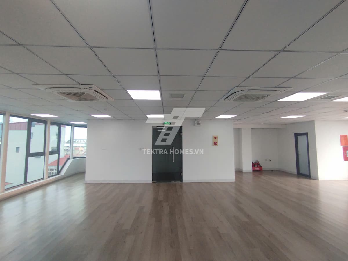Cho thuê văn phòng 120m2 đường Dương Khuê