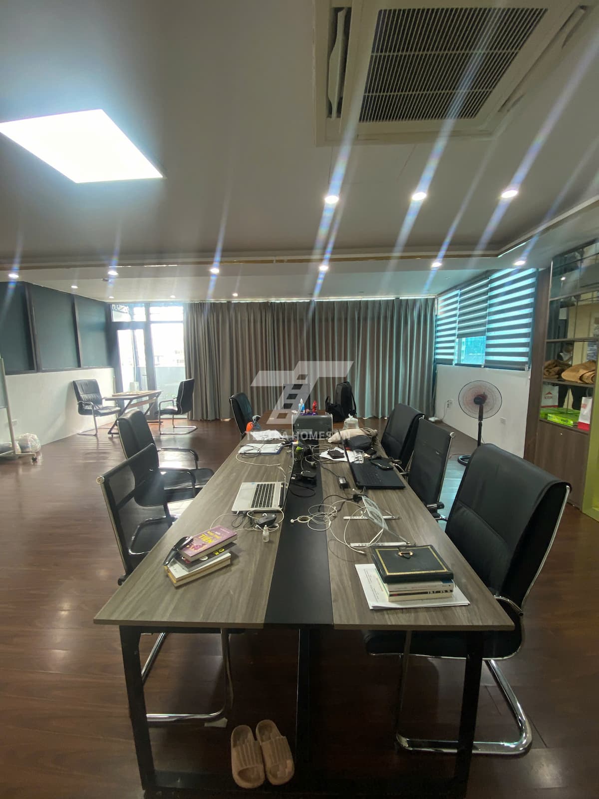 Cho thuê văn phòng mặt đường Nguyễn Khang