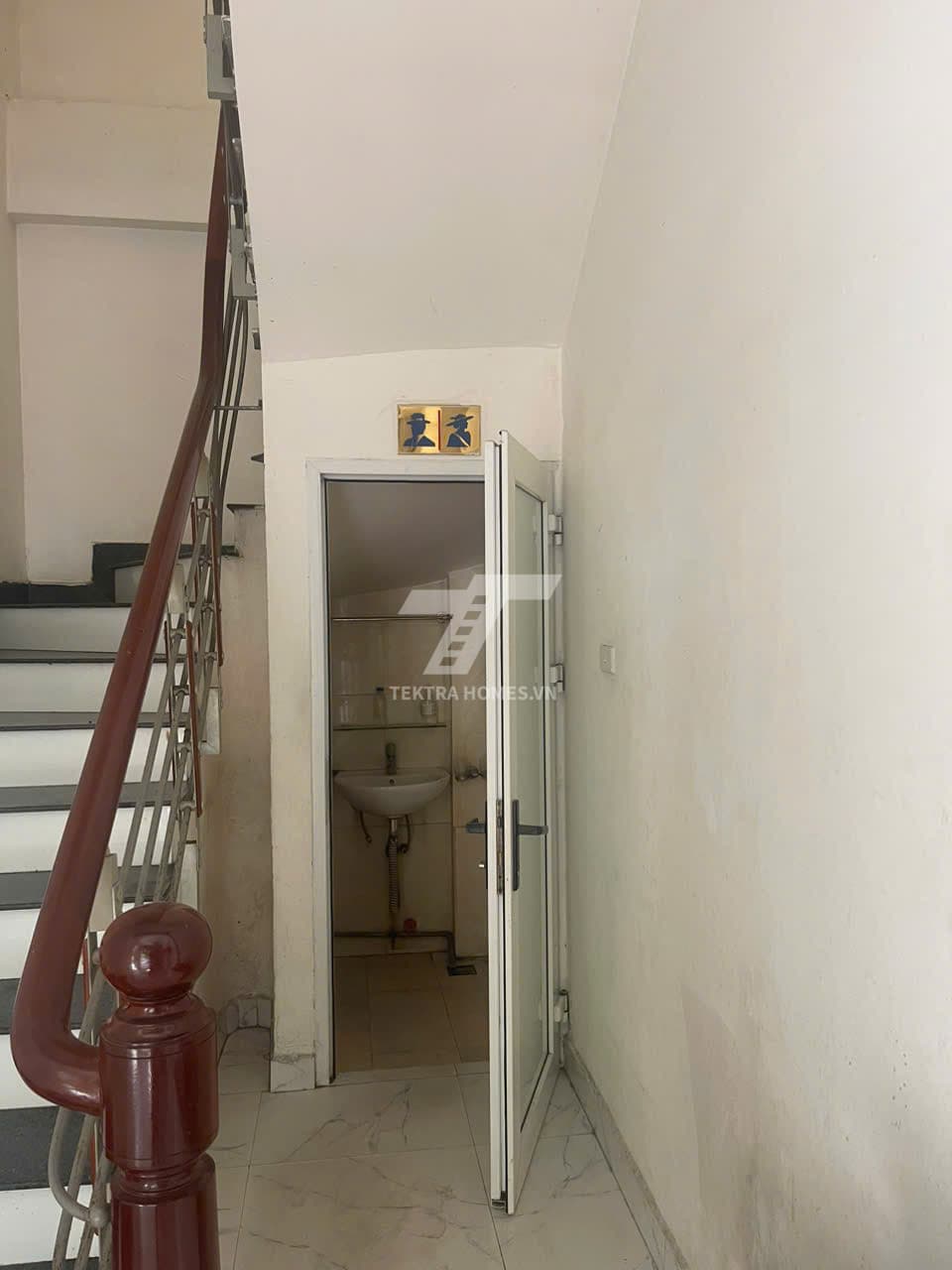 Cho thuê nhà , văn phòng đường Nguyễn văn Huyên