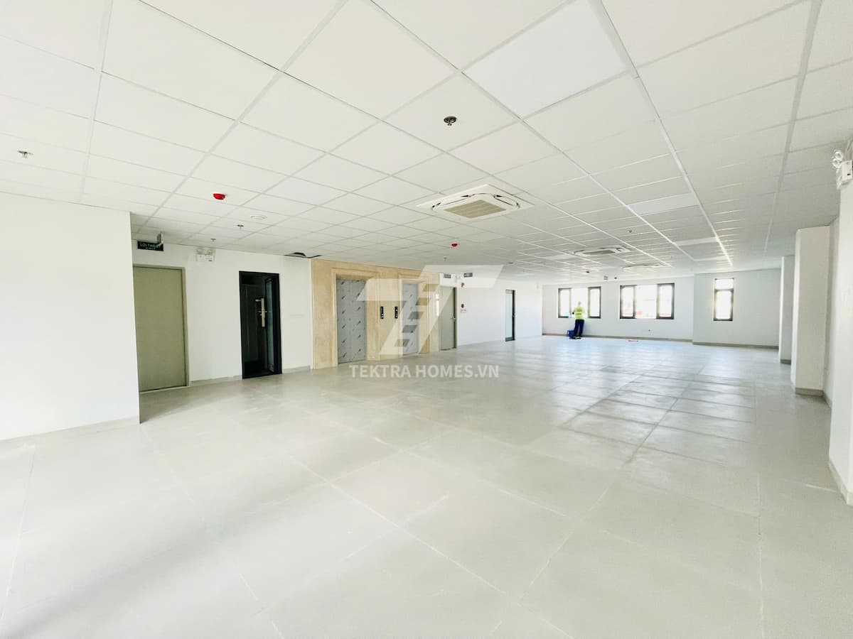 Cho thuê văn phòng mặt đường Ô Chợ Dừa