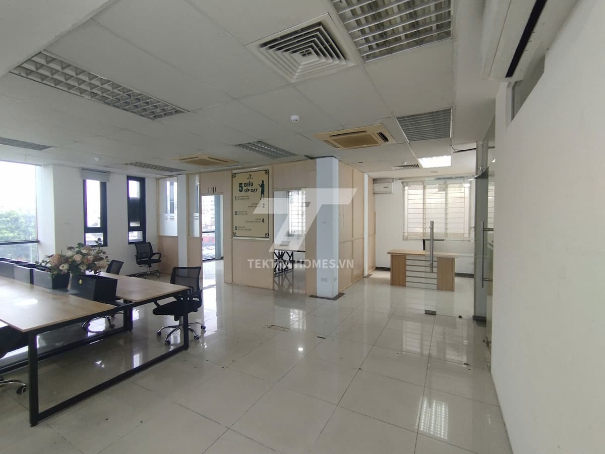 Cho thuê văn phòng 80m2 đường Nguyễn Khang