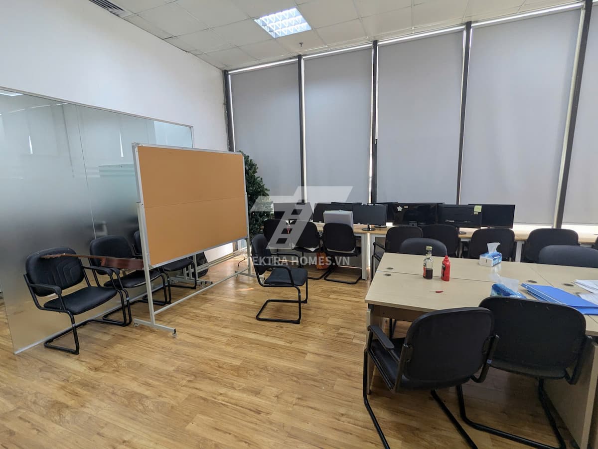 Cho thuê văn phòng chân tòa Golden Palace Mễ Trì